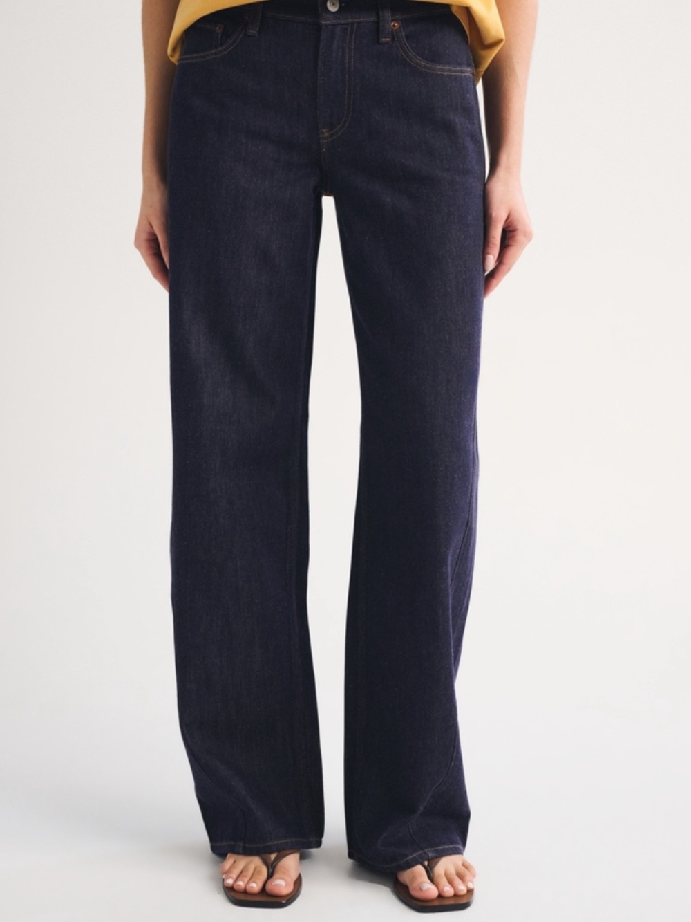 Low Rise Ultra Loose Jeans